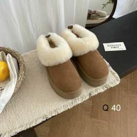Picture of UGG Shoes _SKUUGGsz35-40HX112619669
